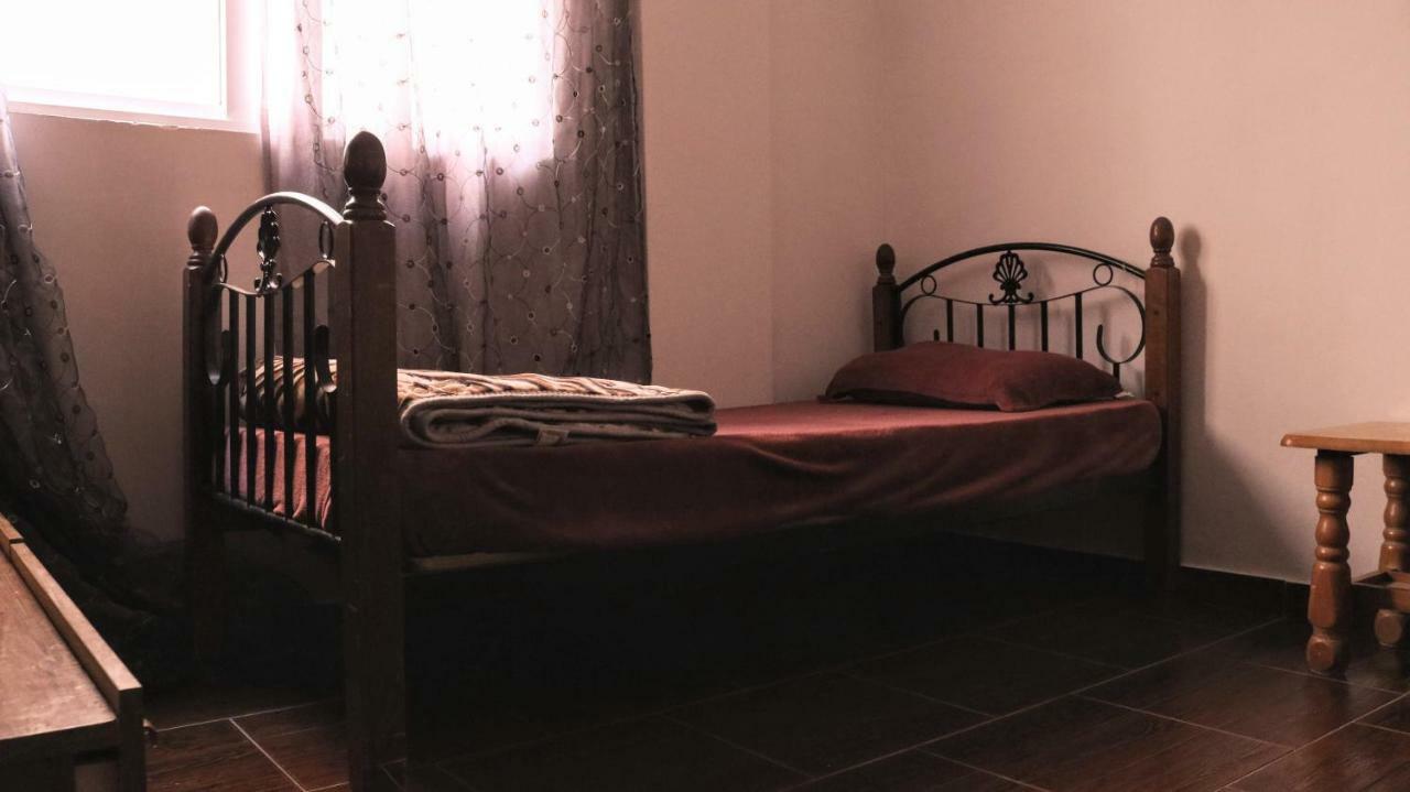 Room 17 Youth Hostel Акаба Экстерьер фото