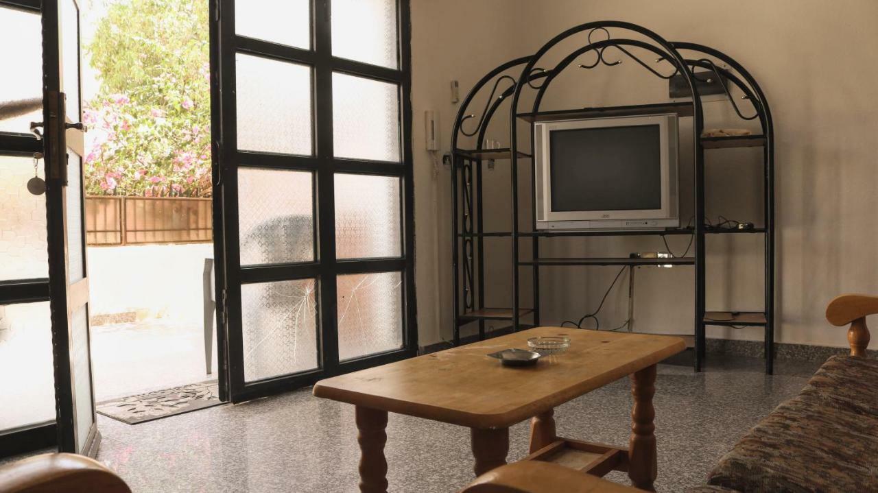 Room 17 Youth Hostel Акаба Экстерьер фото